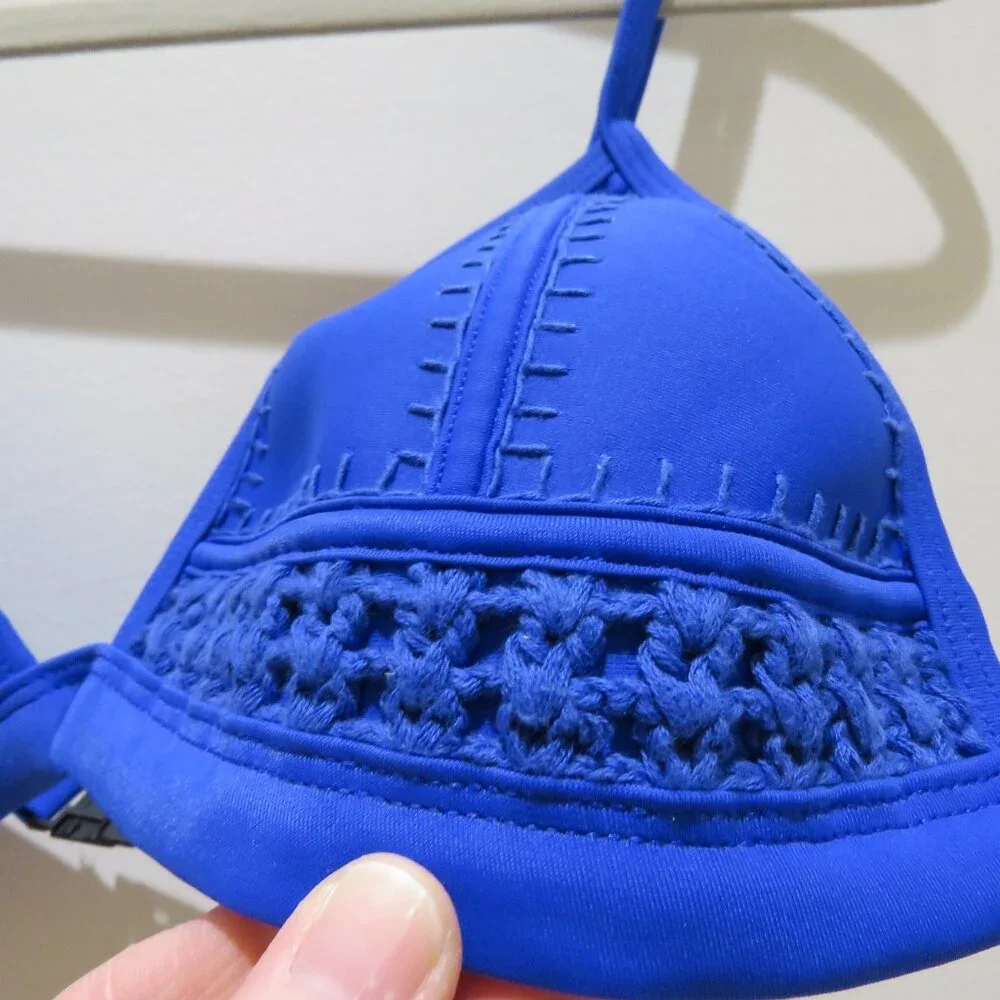 TRIANGL SWIMWEAR Farrah Neoprene Crochet Bikini Top Cobalt Blue Large Summer